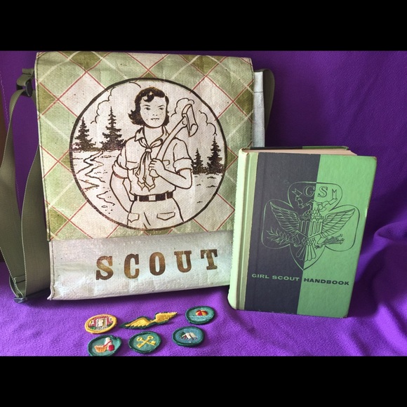 Vintage 1957 Girl Scout Manual, 6 Badges,Carry Bag - Picture 14 of 15